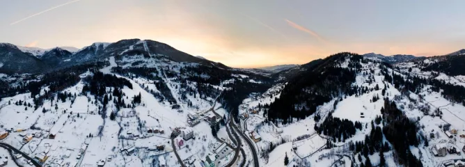 Панорама гор Андорры
